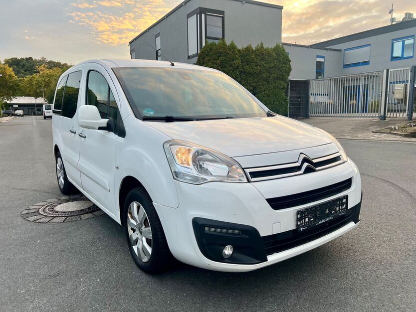 Citroen Berlingo 188.000 km 7.490 € Essen 45139
