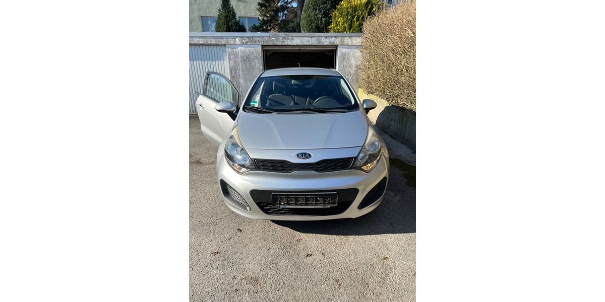 Kia Rio 61.977 km 5.999 &euro; Velbert 42549