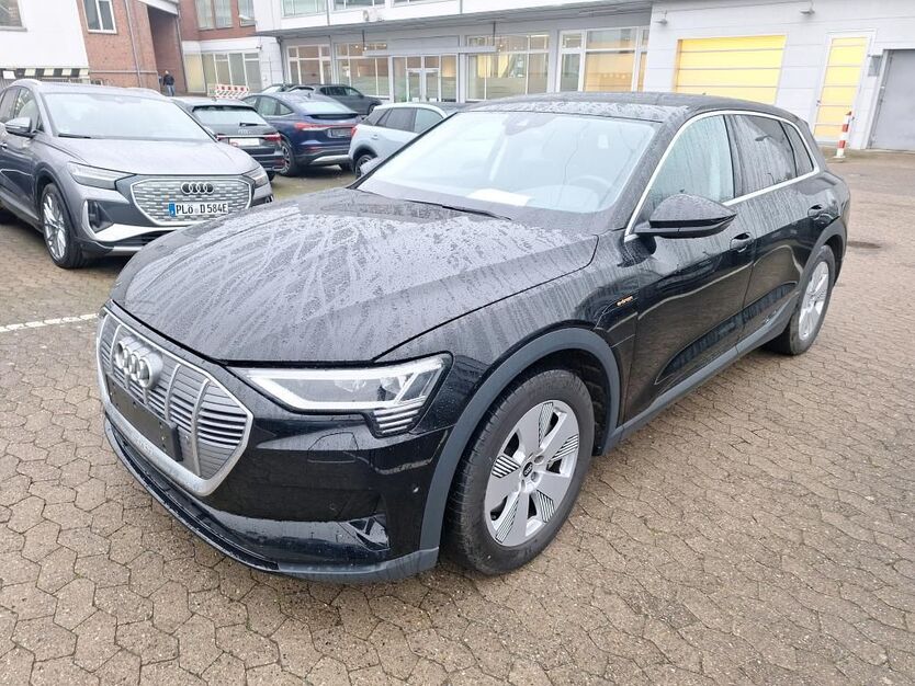 Audi e-tron 62.926 km 24.605 € Hagen 58091