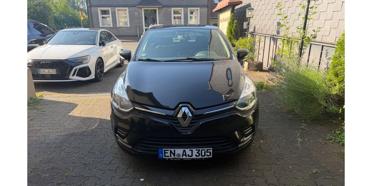 Renault Clio 126.000 km 5.399 &euro; Gevelsberg 58285