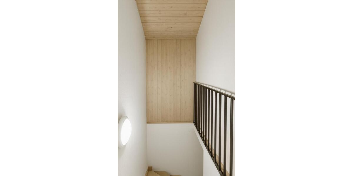 Haus 1-2 Fam. min Garage und Kaufgrund 4 zimmer