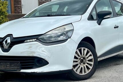Renault Clio 246.609 km 2.900 &euro; Gelsenkirchen 45884