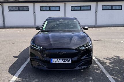 Ford Mustang Mach-E 125.000 km 23.999 &euro; Wuppertal 42349
