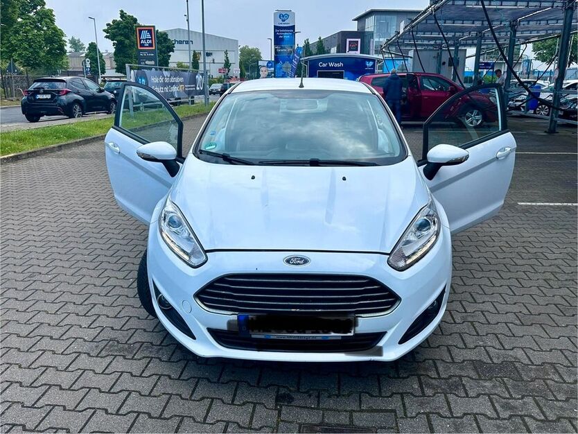 Ford Fiesta 263.000 km 3.800 € Ratingen 40880