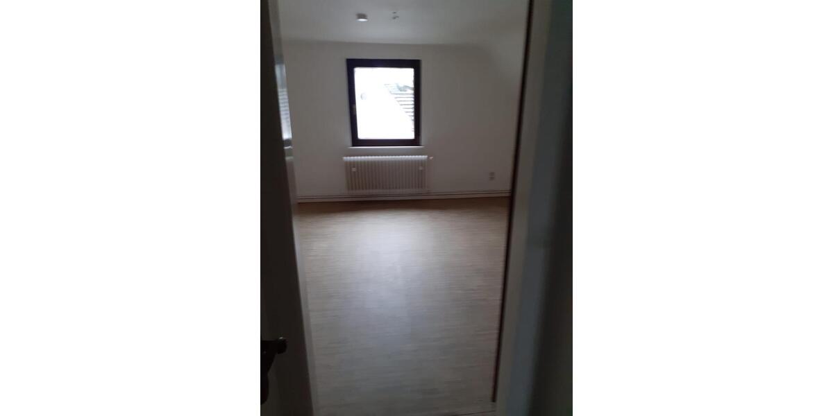 Etagenwohnung Bochum Günnigfeld - 4 Zimmer, 120 m&sup2;, 900&euro; | Angebot:25393014