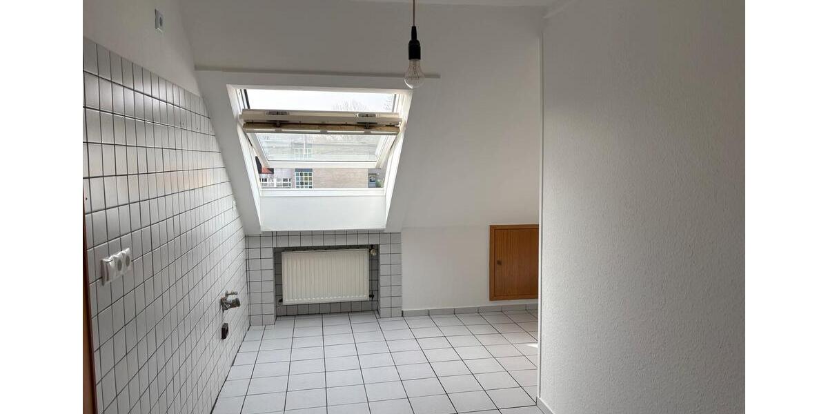 Dachgeschoßwohnung Witten Annen - 2 Zimmer, 50 m&sup2;, 325&euro; | Angebot:25404242