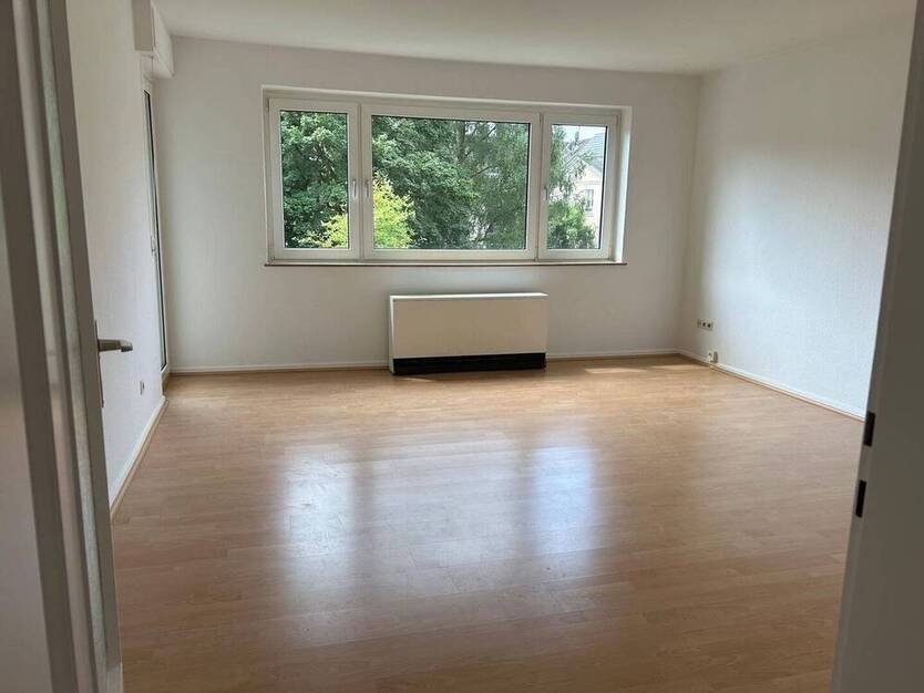 schöne, gutgeschnittene 3 Raum Wohnung in Essen Süd