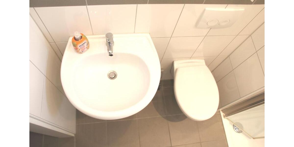 Teilmöblierte, ruhige renovierte Wohnung in bester Lage 2 zimmer