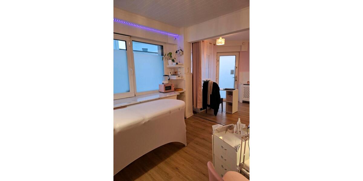 ehem. Kosmetikstudio in Toplage St. Augustin zimmer