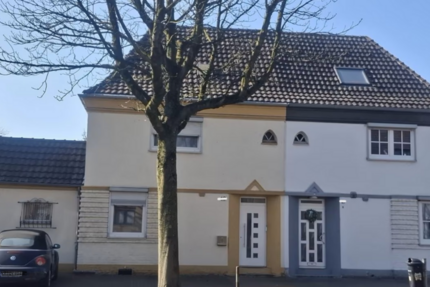 Haus zum Kaufen in Krefeld 490.000 € 140 m²