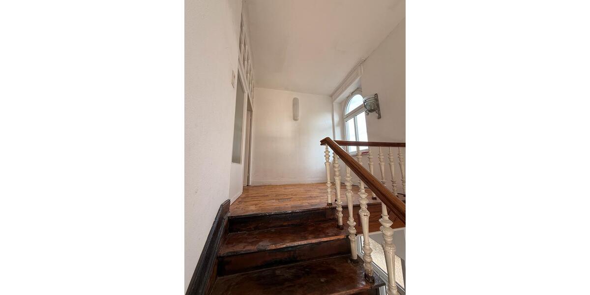 Dachgeschoßwohnung Hagen Hohenlimburg - 4 Zimmer, 122 m&sup2;, 1.250&euro; | Angebot:25284237