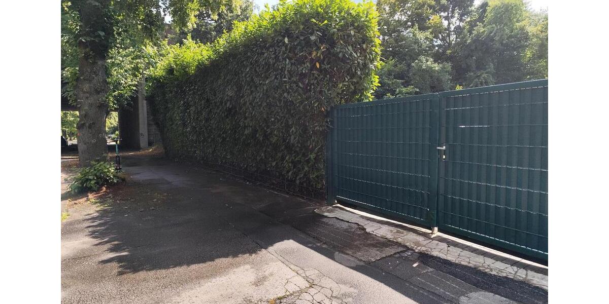 VON PRIVAT Charmante Doppelhaushälfte mit großem Potenzial 6 zimmer