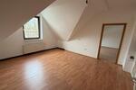 Dachgeschoßwohnung Bochum Günnigfeld - 3 Zimmer, 80 m&sup2;, 780&euro; | Angebot:25640135