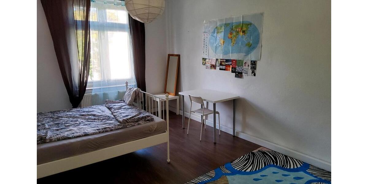 NEUE WG-GRÜNDUNG auf 120 m2 mit 4 Möbelierte Wg Zimmer 4 zimmer