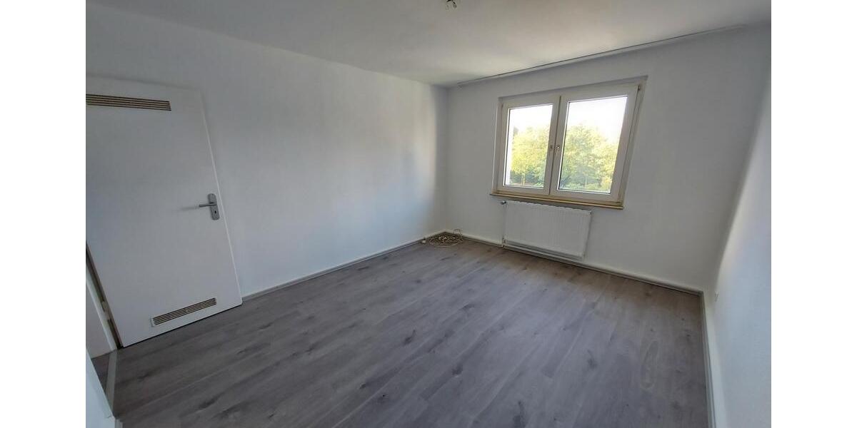 2,5 Zimmer Wohnung ab sofort frei !!! ruhige Lage 1 zimmer