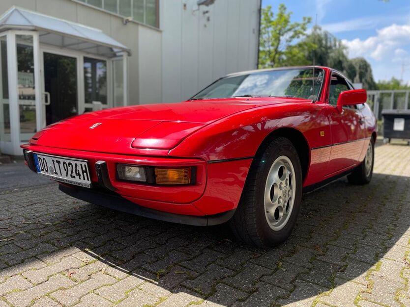 Porsche 924 147.000 km 11.000 € Dortmund 44379