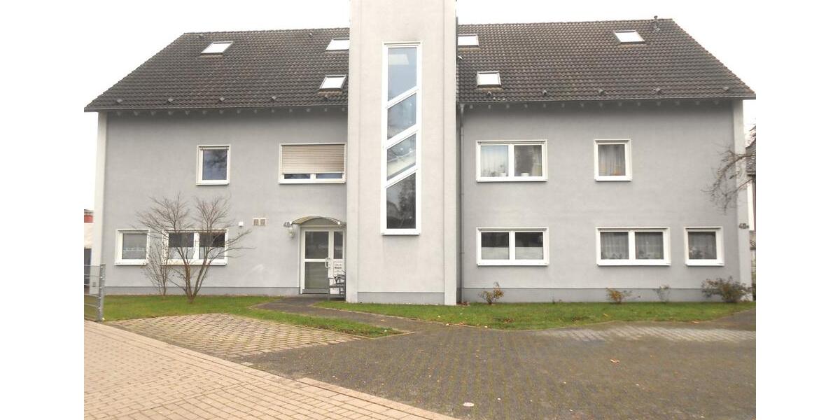 3-Zimmer-Wohnung auf zwei Ebenen mit Balkon und Stellplatz 3 zimmer
