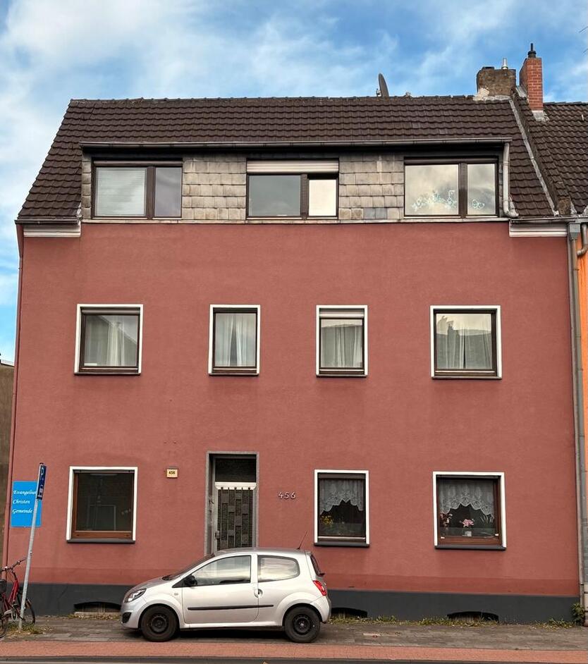 Mehrfamilienhaus mit freistehendem Bungalow und Tiefgarage zimmer