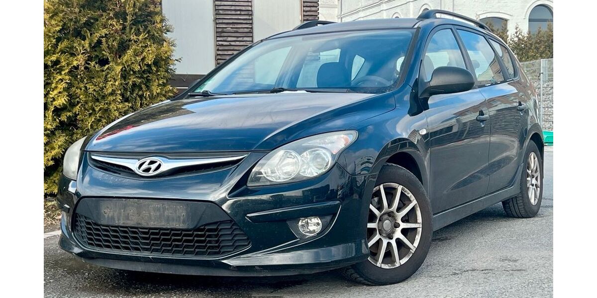 Hyundai i30 9.999 km 2.450 &euro; Gelsenkirchen 45884