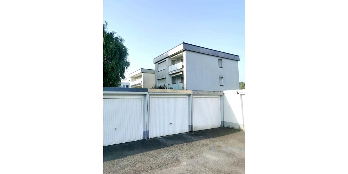 Provisionsfreie 3,5-Z.-Whg mit Loggia, Garage & Gem.-garten 3.5 zimmer