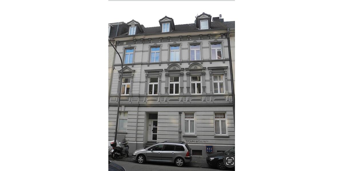 Eigentumswohnung im Denkmal geschützten Mehrfamilienhaus 3 zimmer