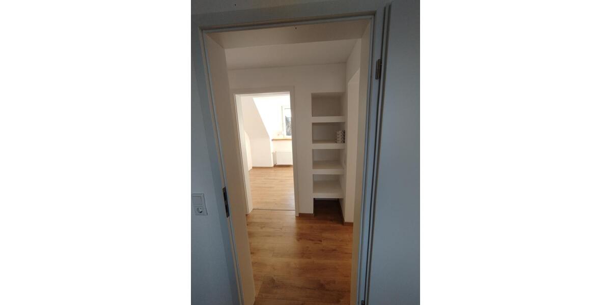 Wohnung *** Erstbezug nach vollständiger Sanierung ** 3 zimmer