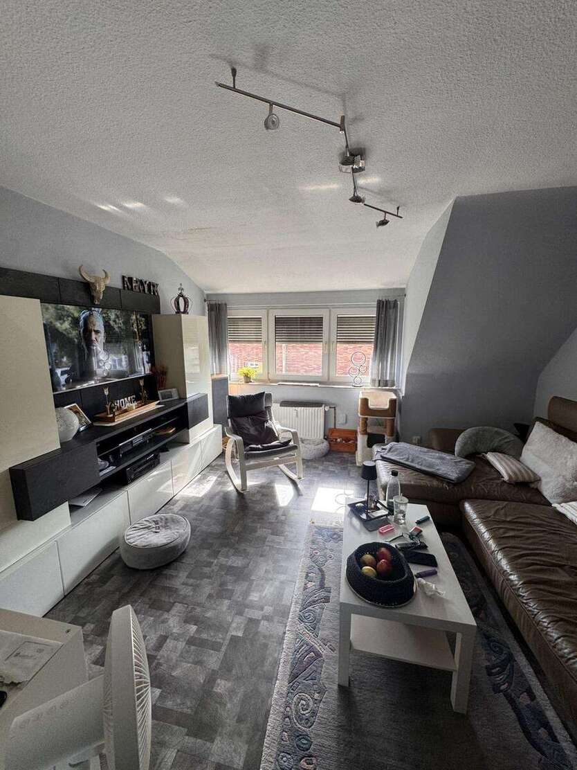 Wohnung zum Kaufen in Duisburg 113.000 € 83.56 m² 4 zimmer