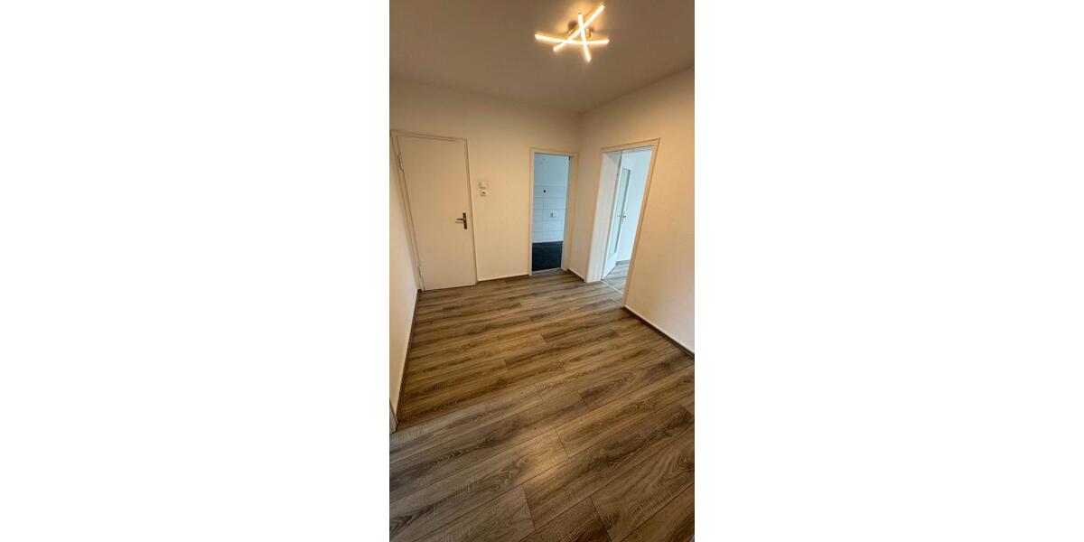 Etagenwohnung Dortmund Innenstadt Nord - 3 Zimmer, 80 m&sup2;, 670&euro; | Angebot:26364771