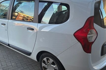 Dacia Lodgy 58.000 km 8.900 &euro; Oberhausen 46047