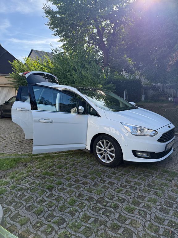 Ford C-Max 138.842 km 10.400 € Recklinghausen 45657
