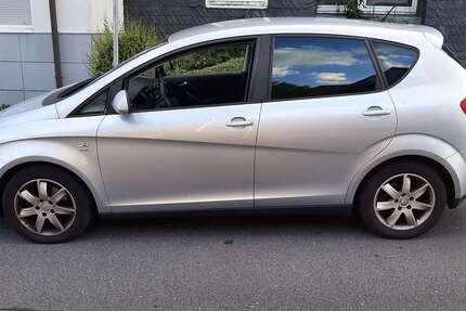 Seat Altea 98.000 km 5.200 € Remscheid 42855