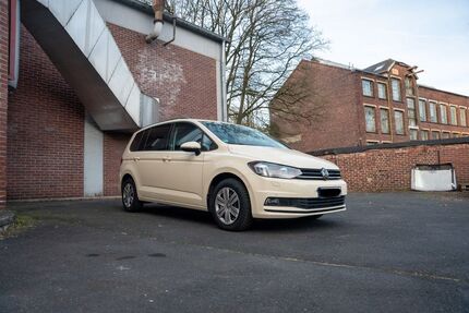VW Touran 94.231 km 25.390 € Wuppertal 42283
