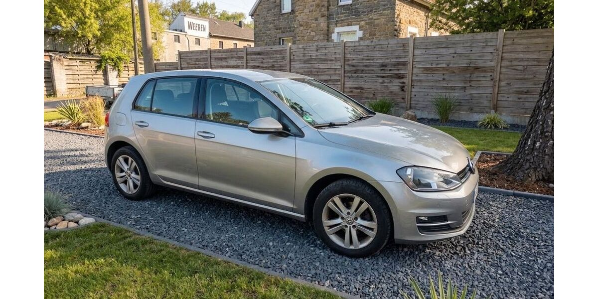 VW Golf 229.000 km 6.250 &euro; Wuppertal 42289