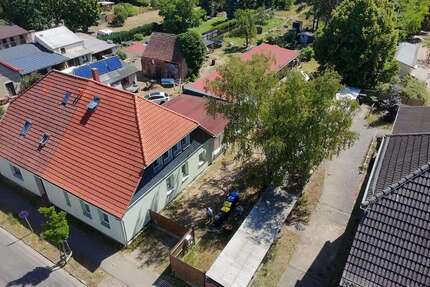Haus zum Kaufen in Oranienburg 700.000 € 215.02 m²