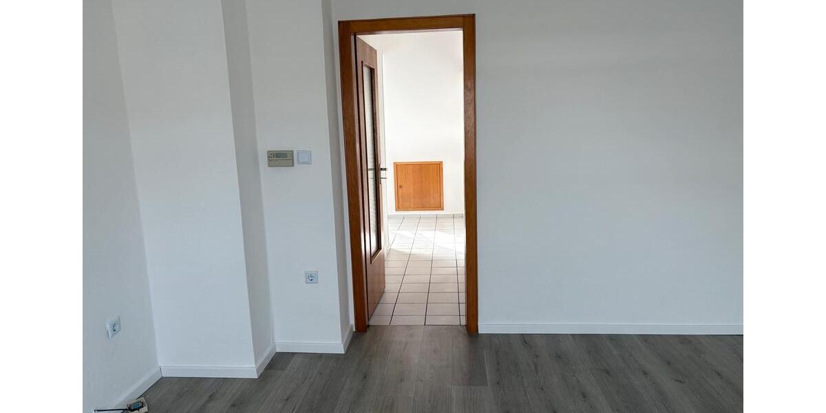 Dachgeschoßwohnung Witten Annen - 2 Zimmer, 50 m&sup2;, 325&euro; | Angebot:25404242