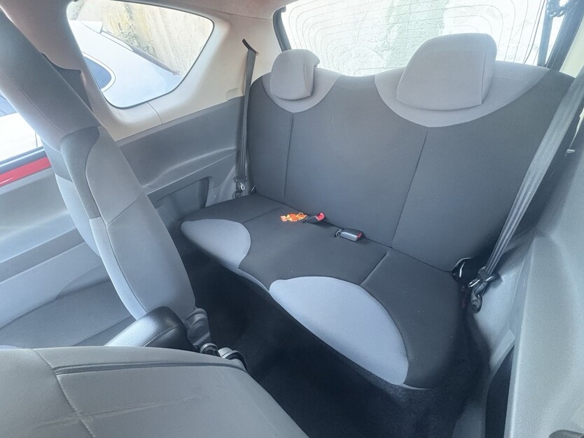 Peugeot 107 234.307 km 1.400 € Gelsenkirchen 45879