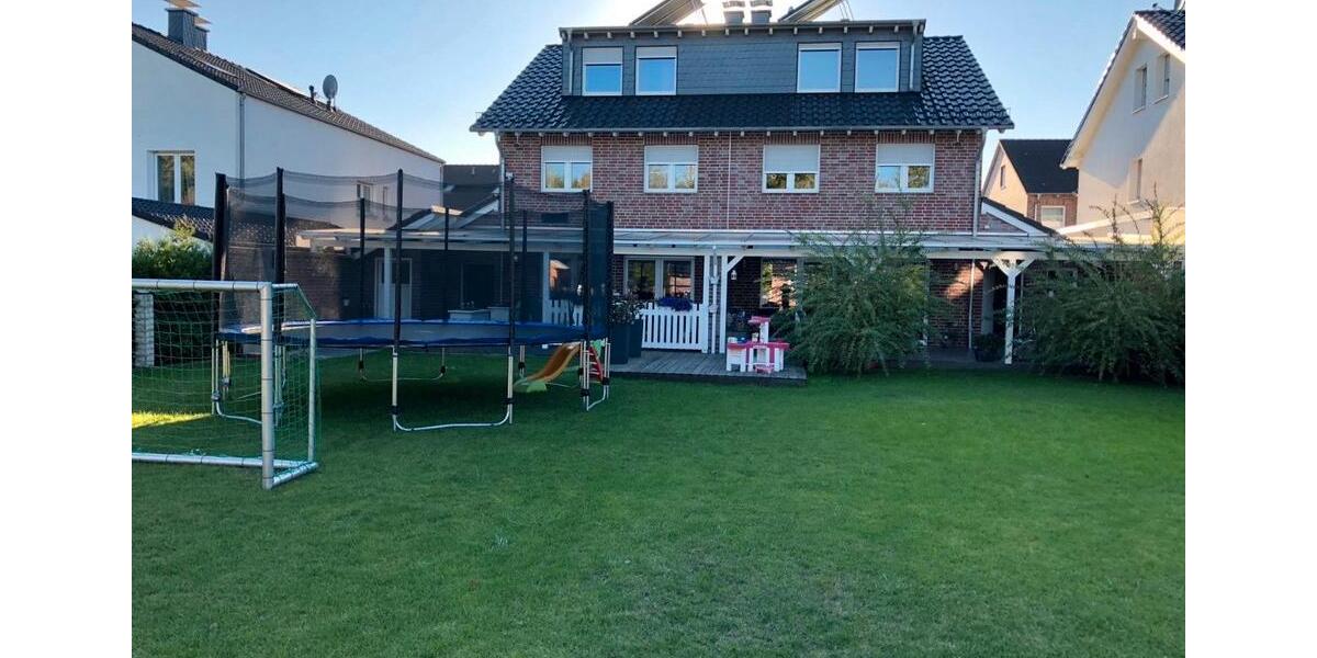 Doppelhaushälfte massive Bauweise KfW 55 5 zimmer