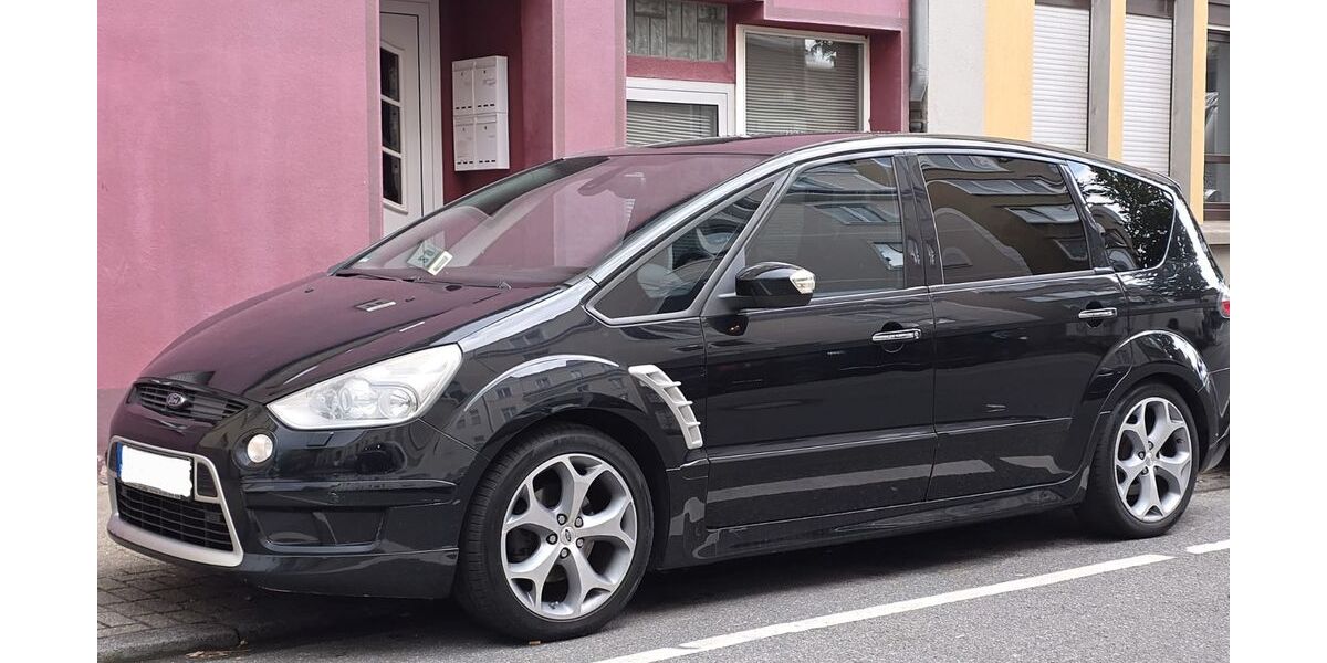 Ford S-Max 315.000 km 3.900 &euro; Herne 44649