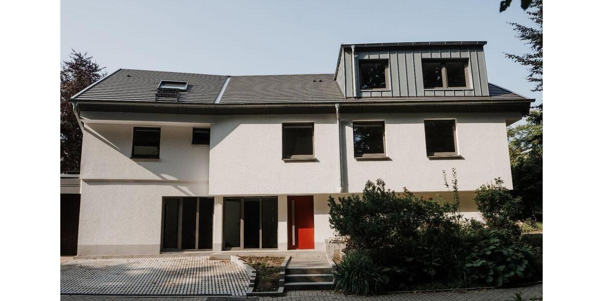 Attraktive 4-Zimmer Wohnung mit Terrasse und Garten 4 zimmer