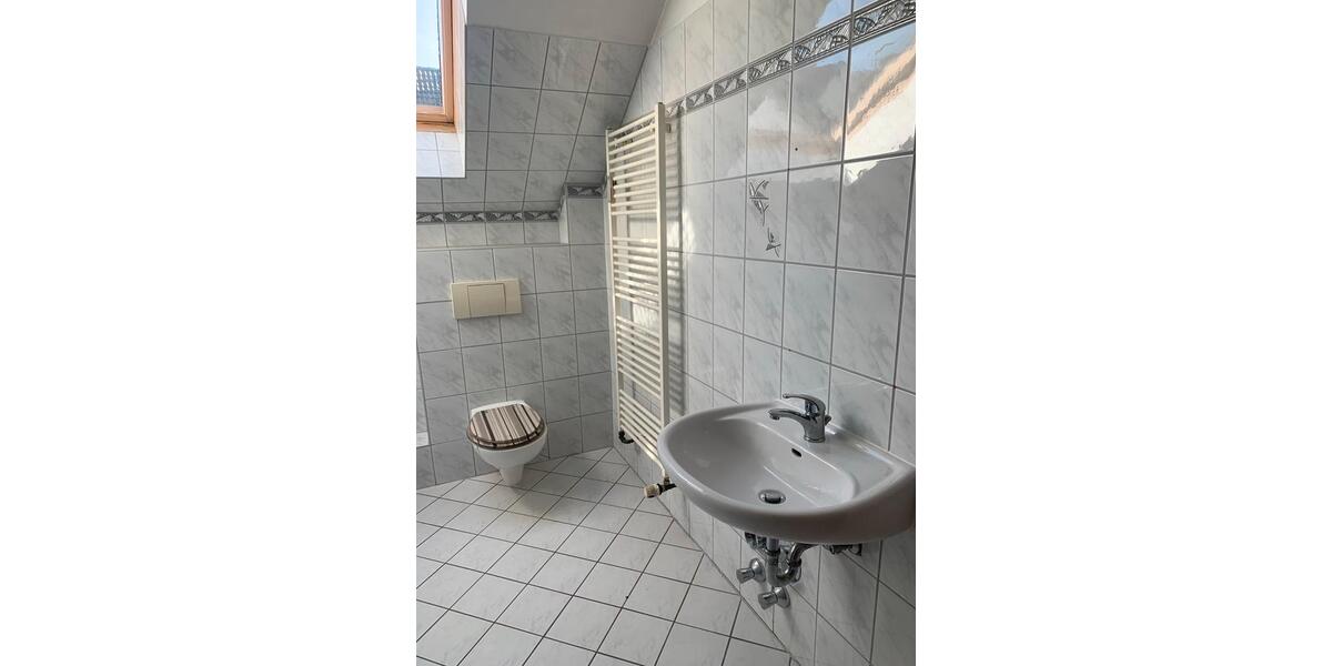 Mehrfamilienhaus, Wohnhaus Witten - 12 Zimmer, 85 m&sup2;, 1.300&euro; | Angebot:24242261