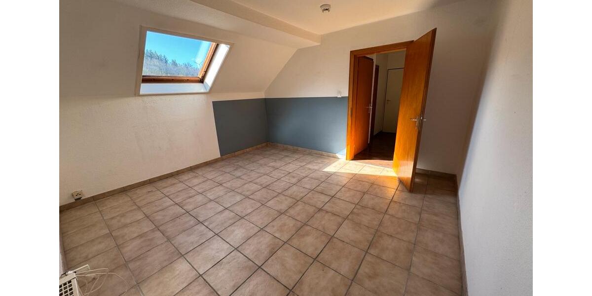 Dachgeschoßwohnung Hagen Hohenlimburg - 1 Zimmer, 51 m&sup2;, 336&euro; | Angebot:25580141