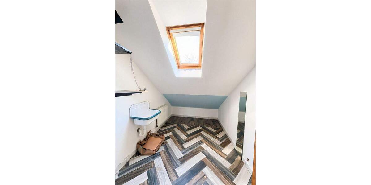 Etagenwohnung Wuppertal Langerfeld - 5 Zimmer, 132 m&sup2;, 289.000&euro; | Angebot:25696386