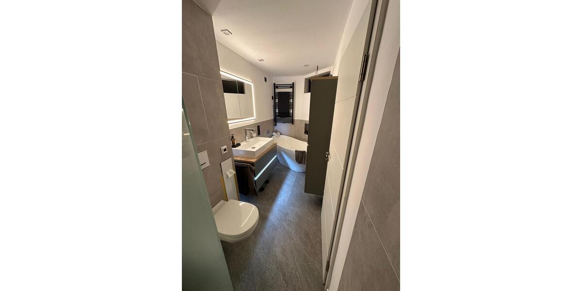 Dachgeschoßwohnung Schwerte - 6 Zimmer, 118 m&sup2;, 295.000&euro; | Angebot:27228319