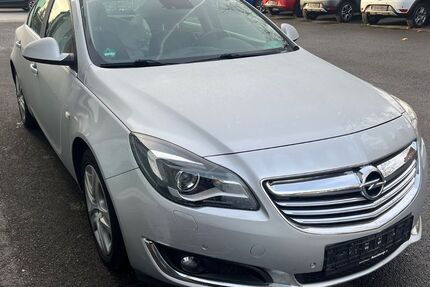 Opel Insignia 147.000 km 6.699 &euro; Recklinghausen 45663
