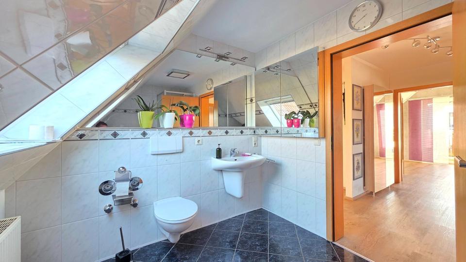 Etagenwohnung Dortmund Brackel - 3 Zimmer, 83 m&sup2;, 995&euro; | Angebot:25647922