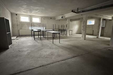 Halle in Dortmund Brackel 1.200 € 188.87 m² zimmer