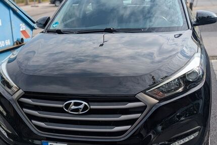 Hyundai TUCSON 86.700 km 12.950 € Bochum 44805