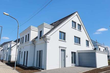 Haus zum Mieten in Duisburg 3.600 € 174 m² 5 zimmer