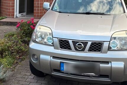Nissan X-Trail 299.000 km 4.200 € Bochum 44801