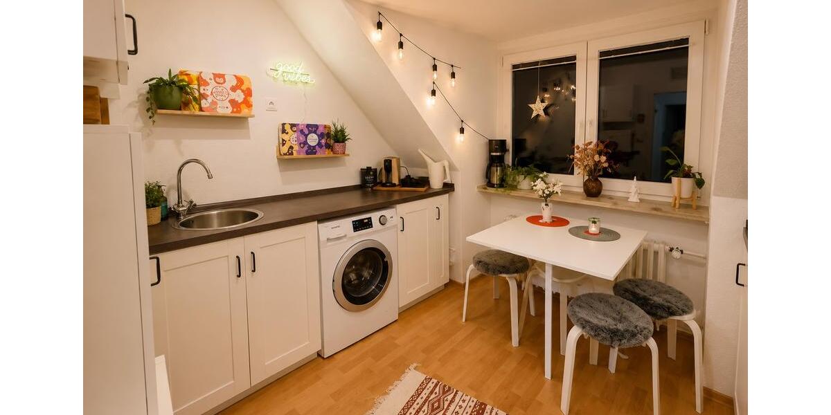 Dachgeschoßwohnung Essen Stadtbezirk IV - 2 Zimmer, 60 m&sup2;, 110.000&euro; | Angebot:26709023
